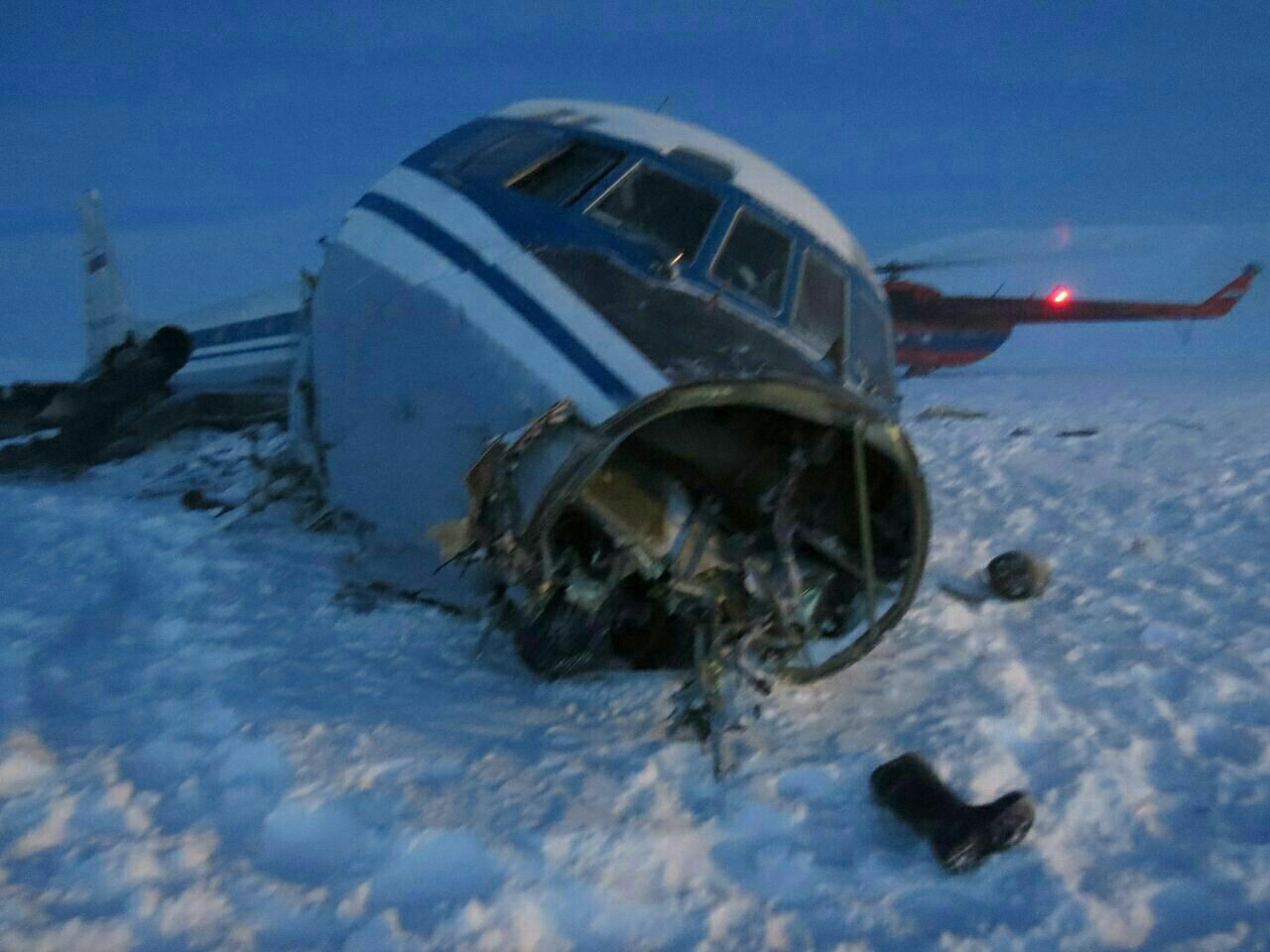 5 декабря 2016 г 646. Катастрофа ил-18 Тикси. Ил 18 Тикси авария. Самолет ил-18 разбился в Булунском районе в 30 км от аэродрома Тикси. Ил 18 упал в Тикси в 2016 году.